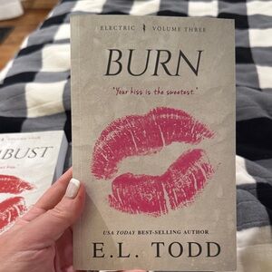 Burn by E.L. Todd — Beige Cover with Pink Lip Print